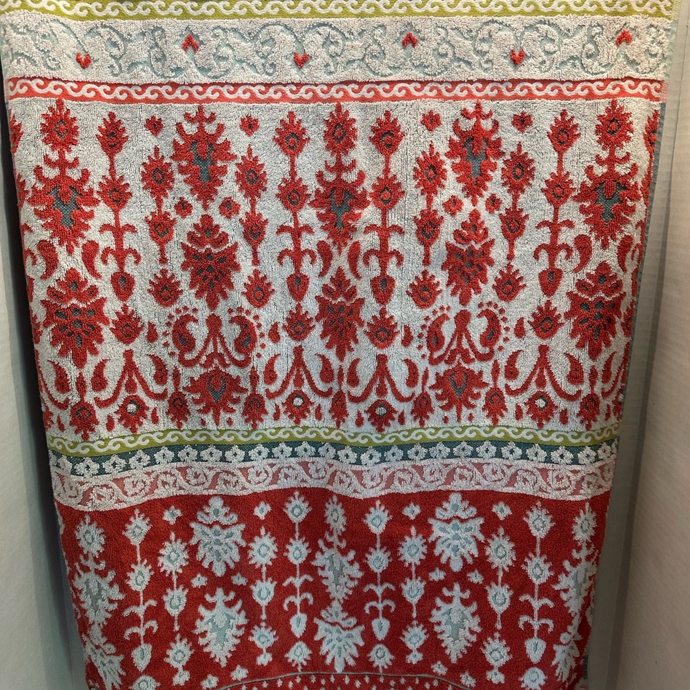 Cost Plus World Market Red and Mint Cotton Boho Bath Towel 27x 52 inches
